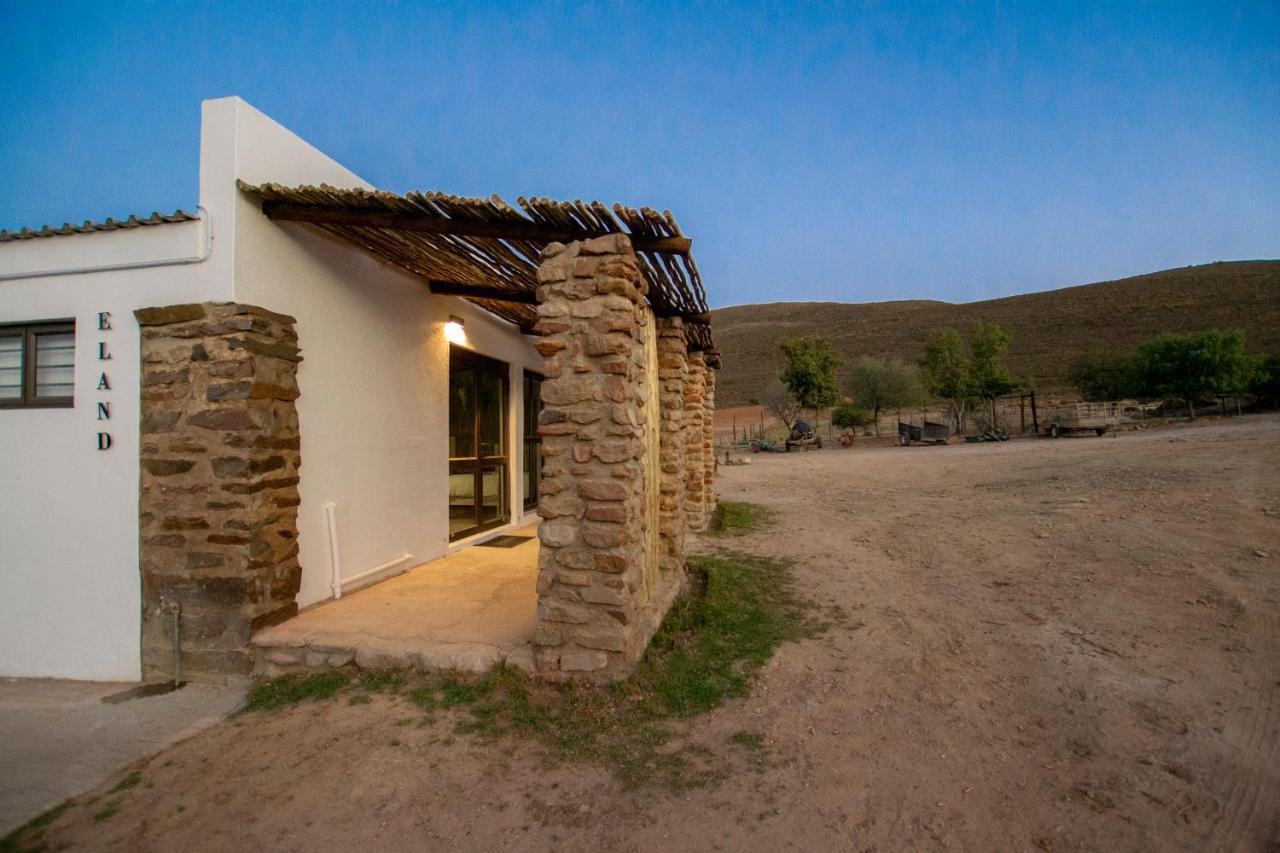Desert Wind Private Guest And Game Farm Montagu Bagian luar foto
