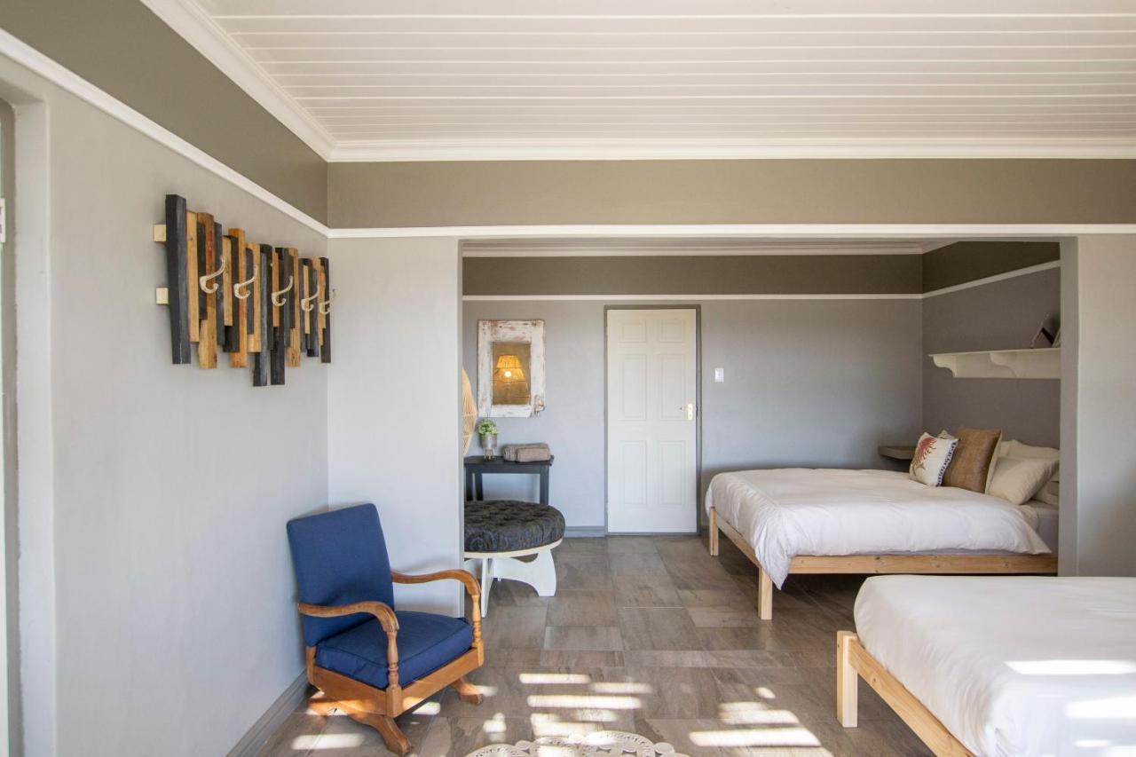 Desert Wind Private Guest And Game Farm Montagu Bagian luar foto